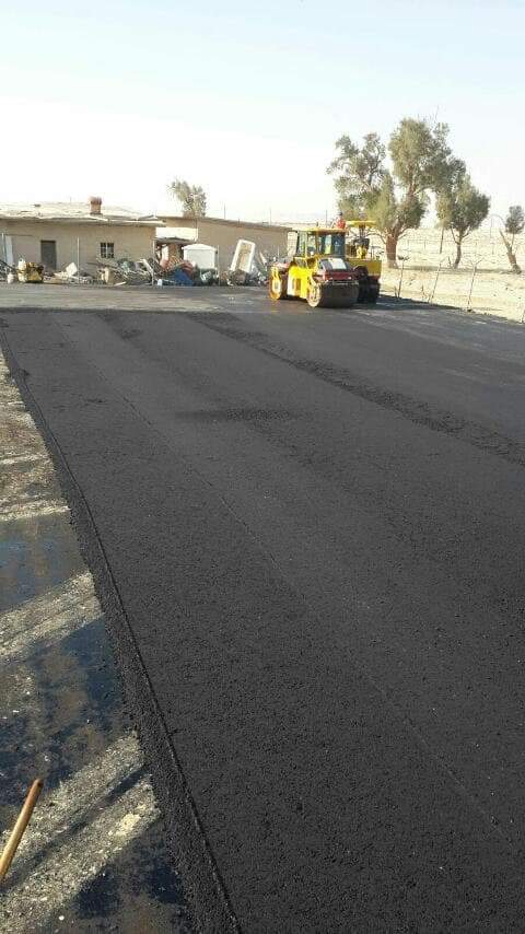 معلم اسفلت جده خبير في اعمال الاسفلت بجدة وصيانة الطرق وسفلتة المداخل وتركيب الحواجز